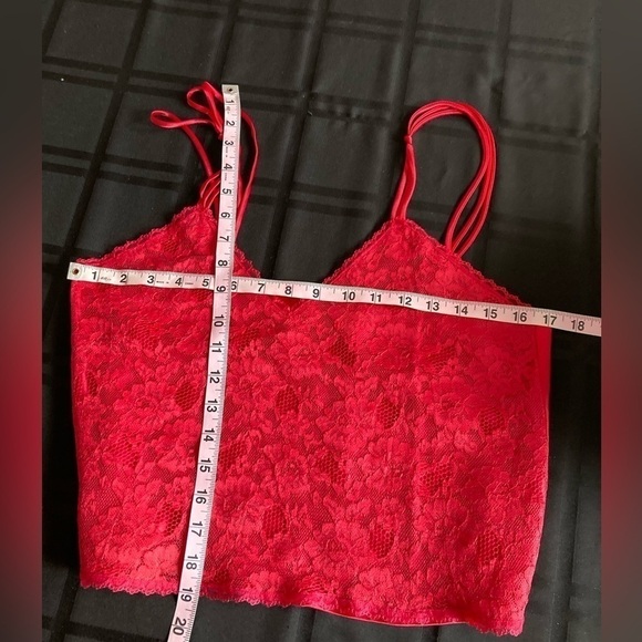 Vintage Victoria Secret Golden Label Lace Camisole Slip Top Size Medium - Picture 9 of 9